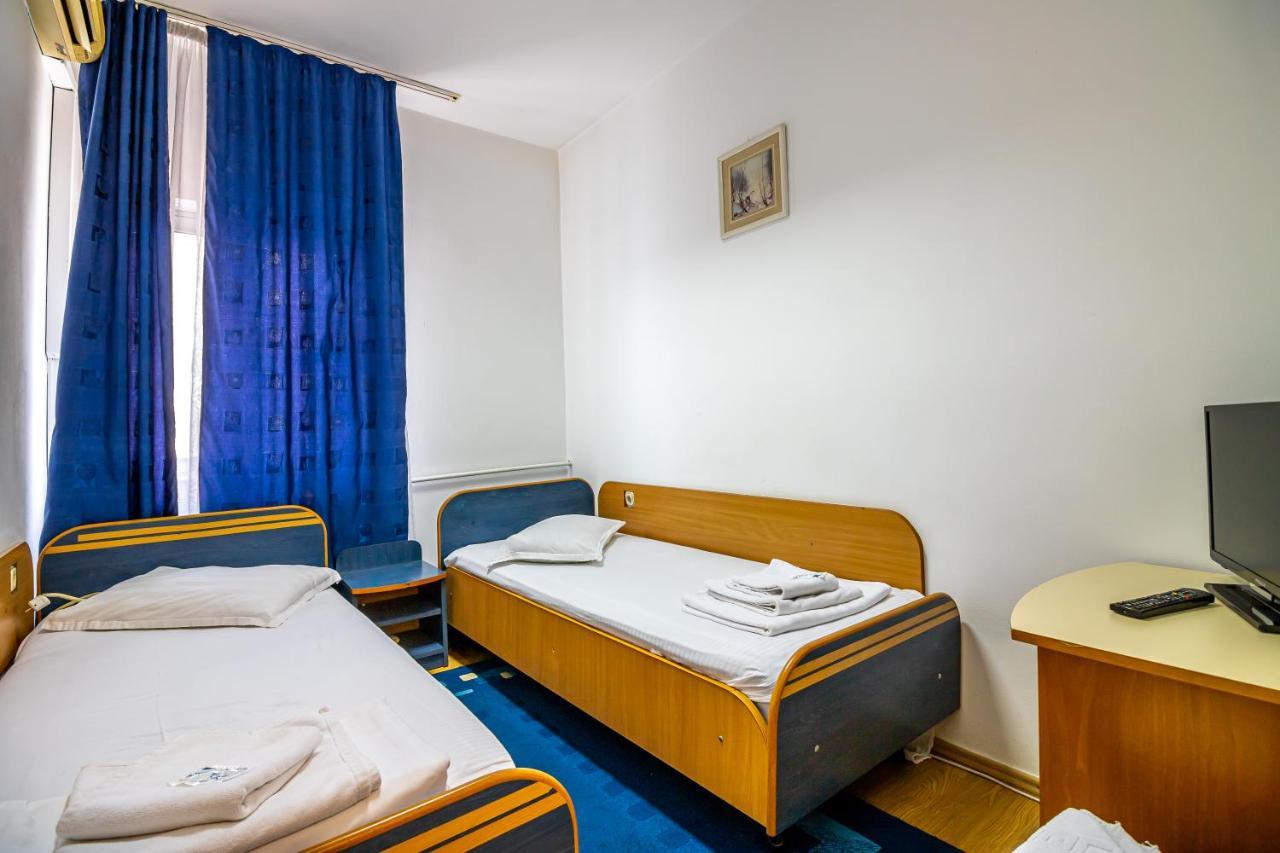 Motel Dasiana Târgu Jiu Εξωτερικό φωτογραφία