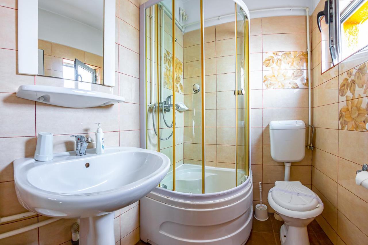 Motel Dasiana Târgu Jiu Εξωτερικό φωτογραφία