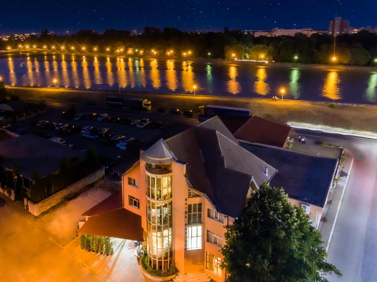 Motel Dasiana Târgu Jiu Εξωτερικό φωτογραφία