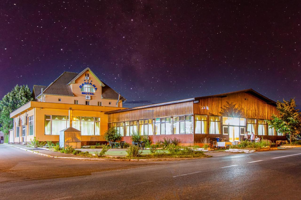 Motel Dasiana Târgu Jiu Εξωτερικό φωτογραφία