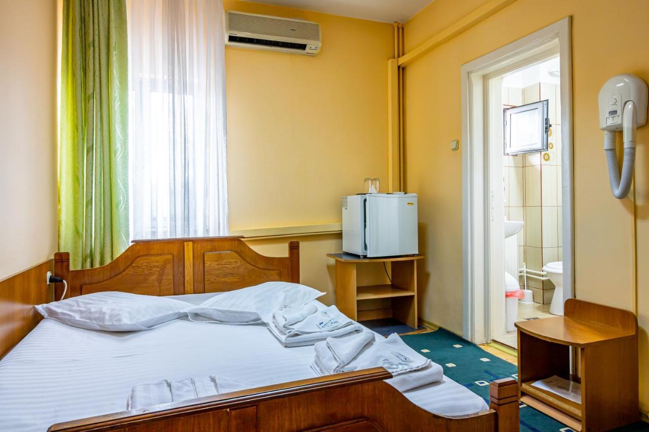 Motel Dasiana Târgu Jiu Εξωτερικό φωτογραφία