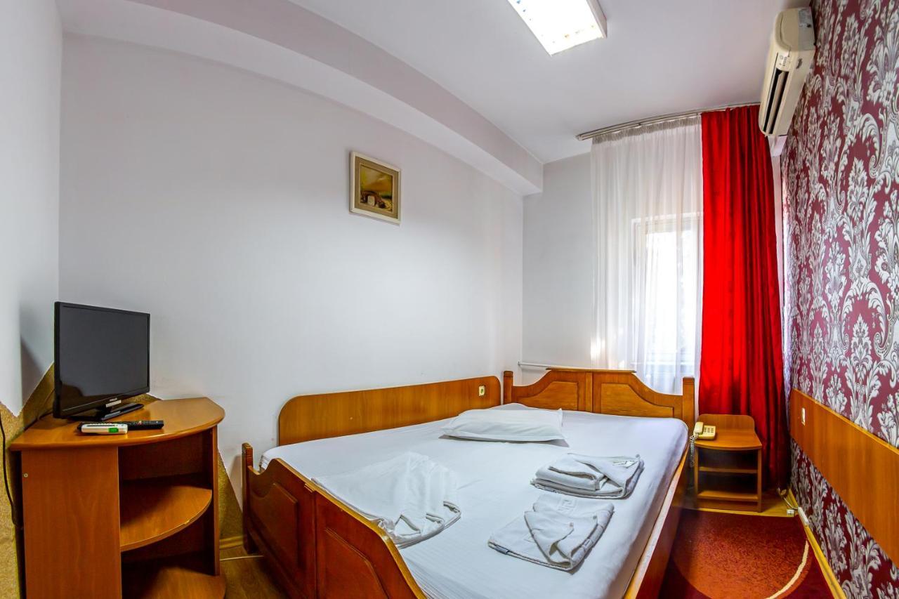 Motel Dasiana Târgu Jiu Εξωτερικό φωτογραφία
