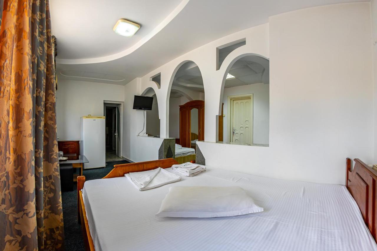 Motel Dasiana Târgu Jiu Εξωτερικό φωτογραφία