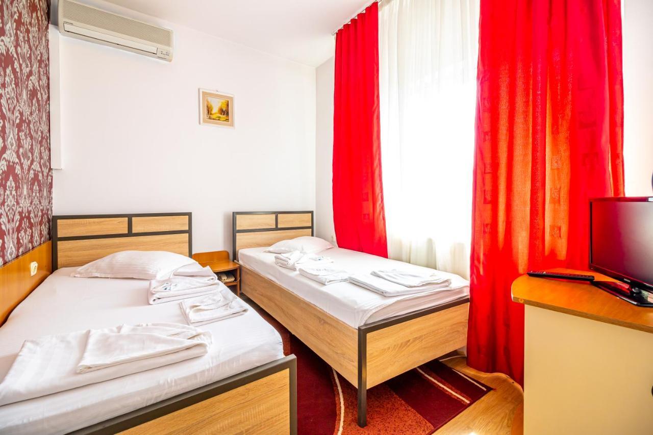 Motel Dasiana Târgu Jiu Εξωτερικό φωτογραφία